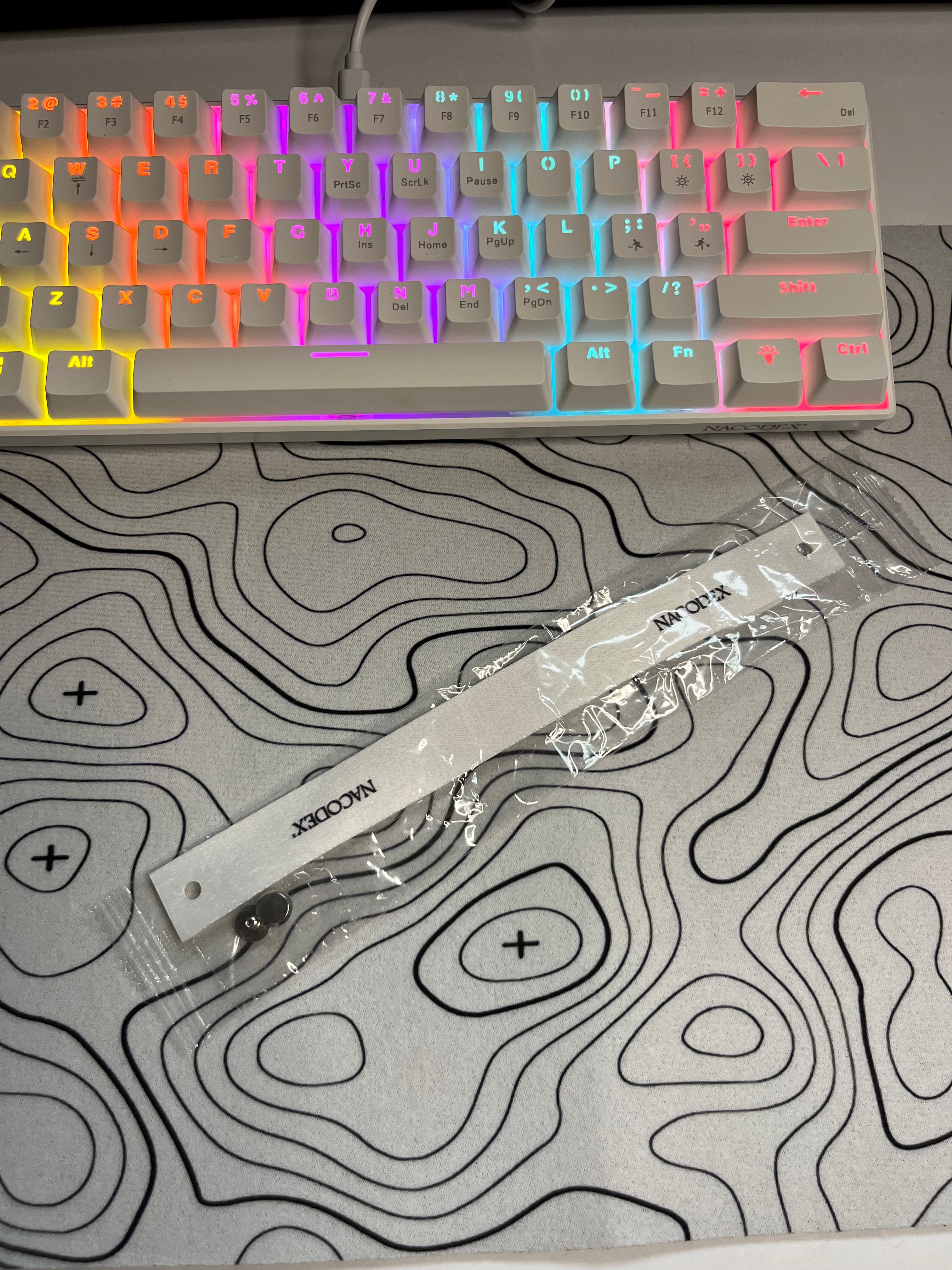 AJAZZ NK61 Wired Red Switches (white)